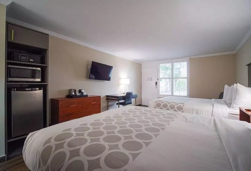 ホテル Equus Inn I75