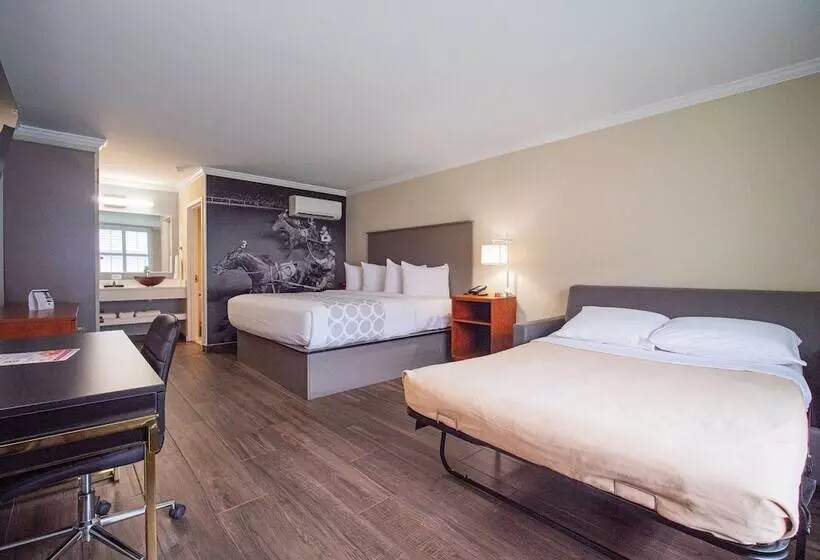 ホテル Equus Inn I75