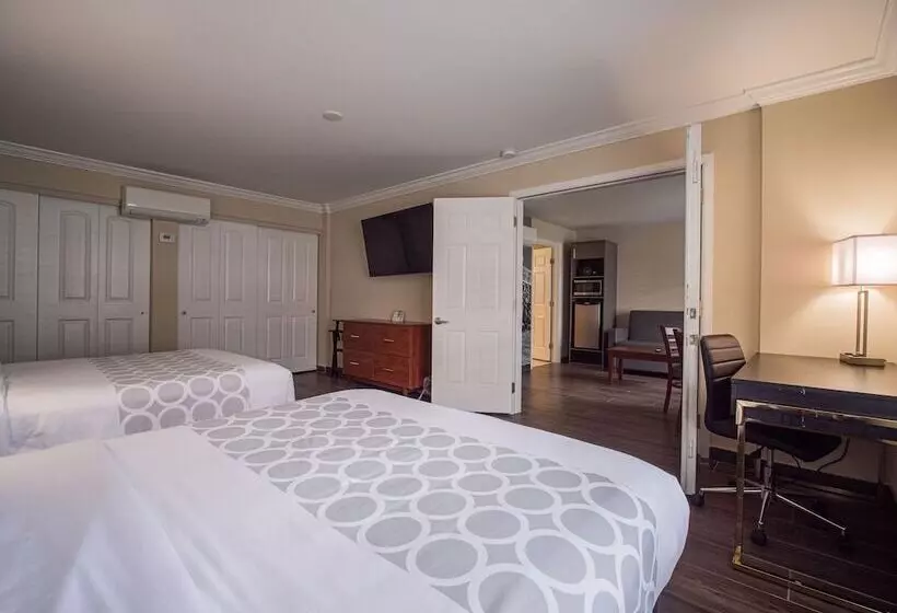 ホテル Equus Inn I75