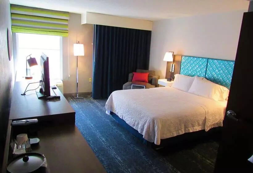 酒店 Hampton Inn & Suites Newtown