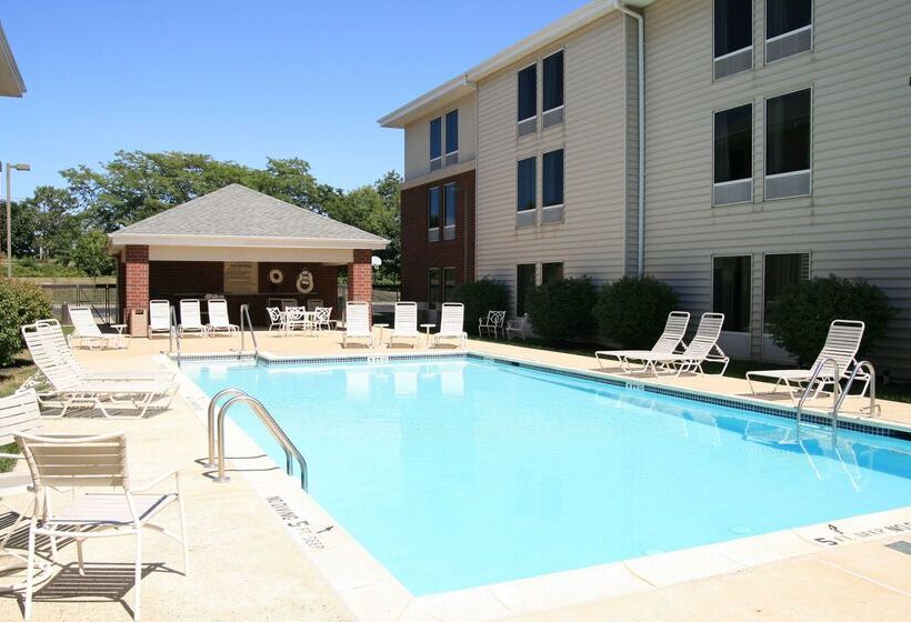 ホテル Hampton Inn & Suites Newtown