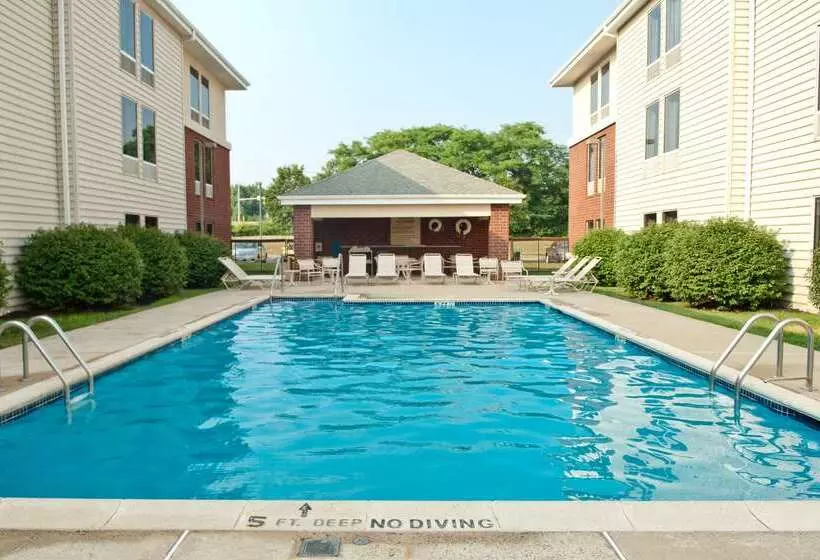 酒店 Hampton Inn & Suites Newtown