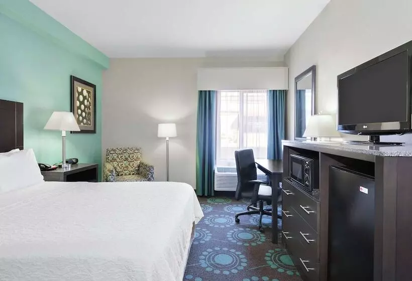 ホテル Spark By Hilton Bakersfield Central