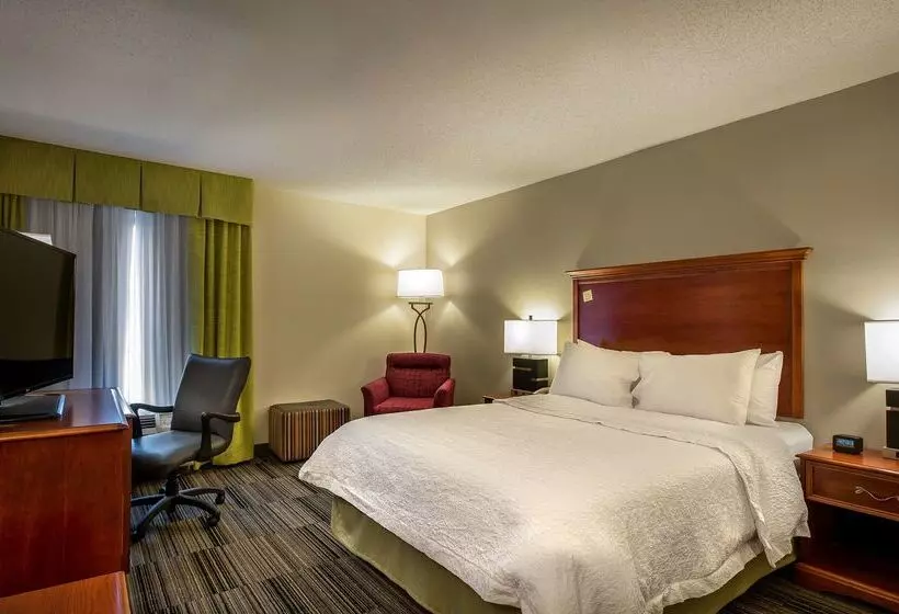 Отель Hampton Inn By Hilton Bowling Green