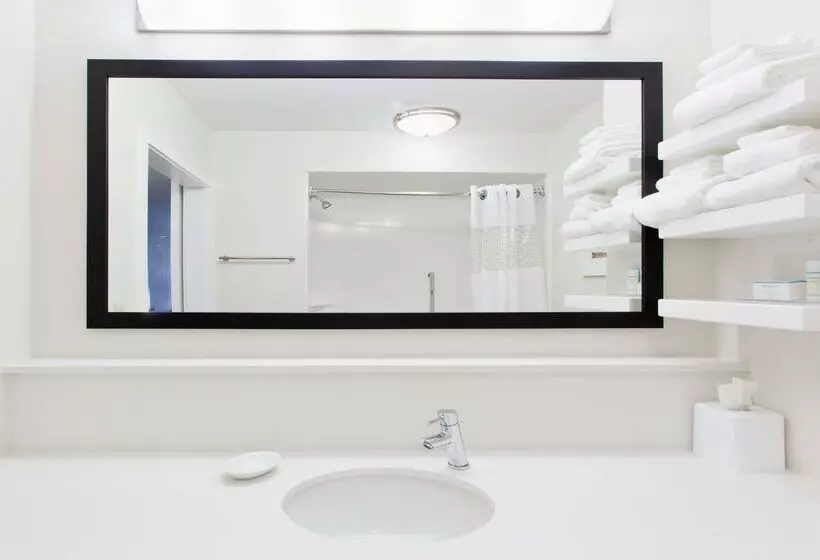 Отель Hampton Inn Bremeni20