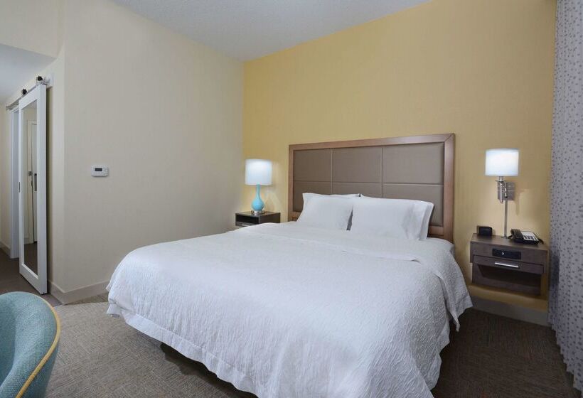 Отель Hampton Inn Charlottenorth/lake Norman