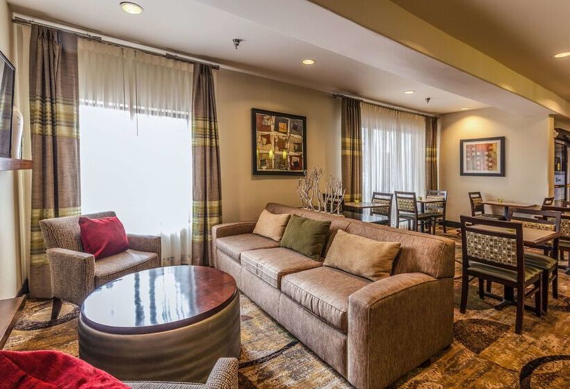 هتل Hampton Inn Colorado Springs Airport