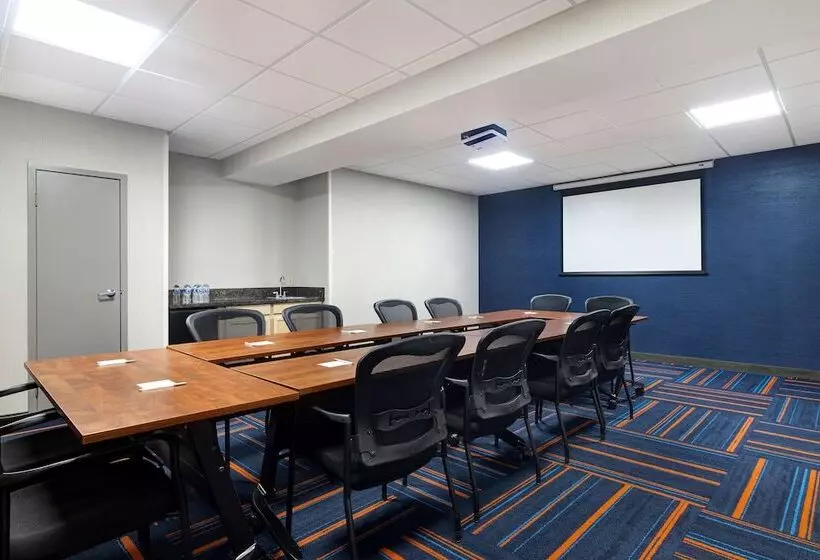 ホテル Hampton Inn Hot Springs