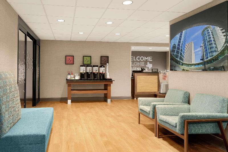 هتل Hampton Inn Houstonhobby Airport