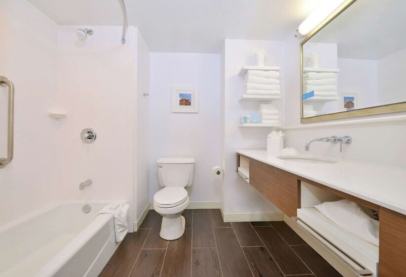 فندق Hampton Inn Martinsburg