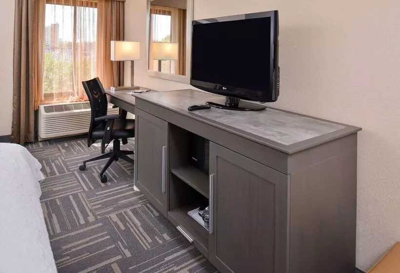 هتل Hampton Inn Closest To Universal Orlando