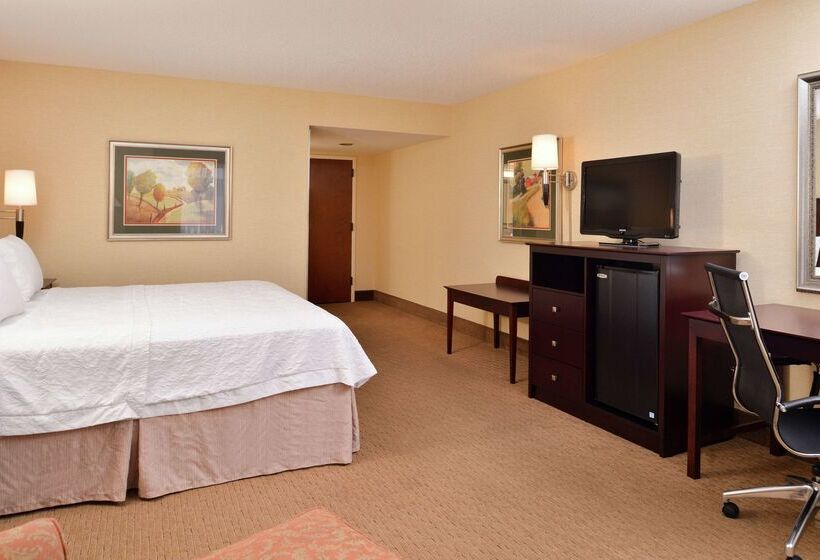 호텔 Hampton Inn Staunton