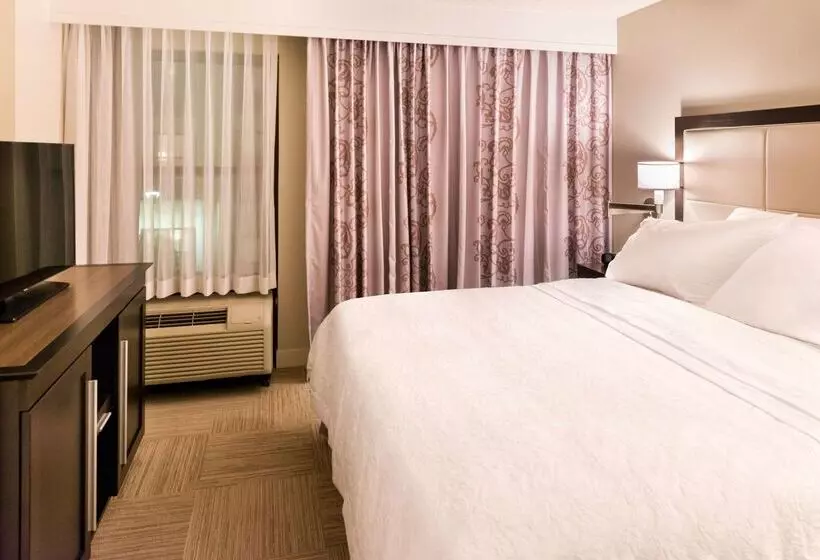 هتل Hampton Inn & Suites Orlando/east Ucf Area