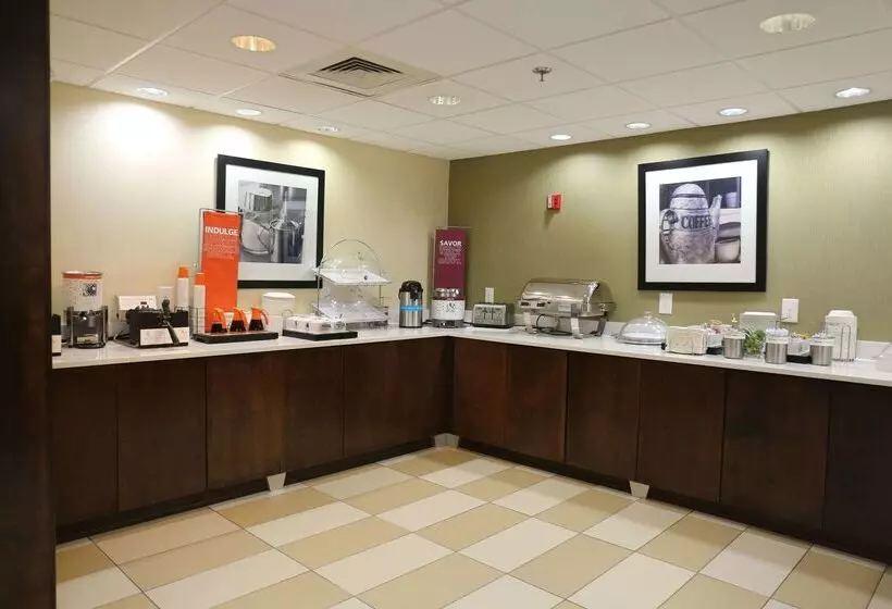 Отель Hampton Inn Sumter