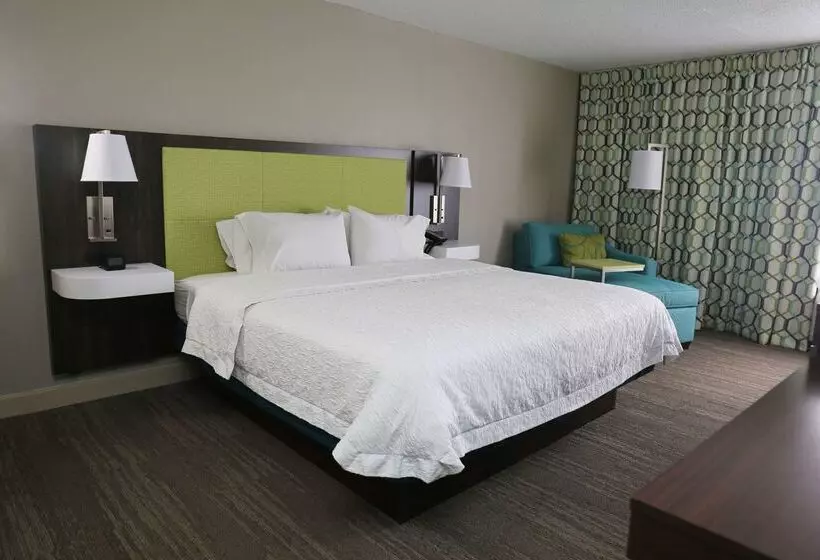 Отель Hampton Inn Sumter