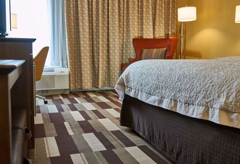 酒店 Hampton Inn Uniontown