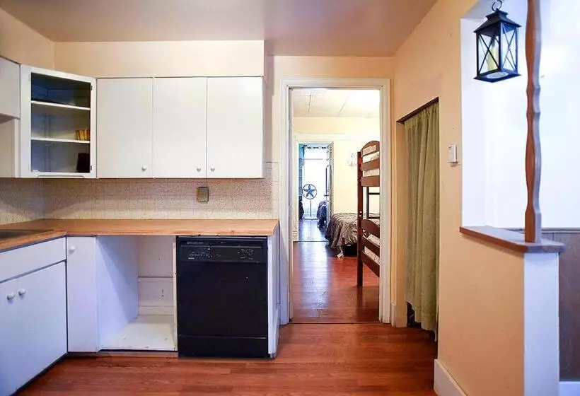 Отель H&h Motor Lodge