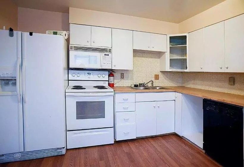 Отель H&h Motor Lodge