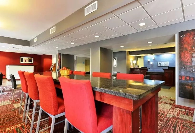 Hotel Holiday Inn Express Painted Post, An Ihg