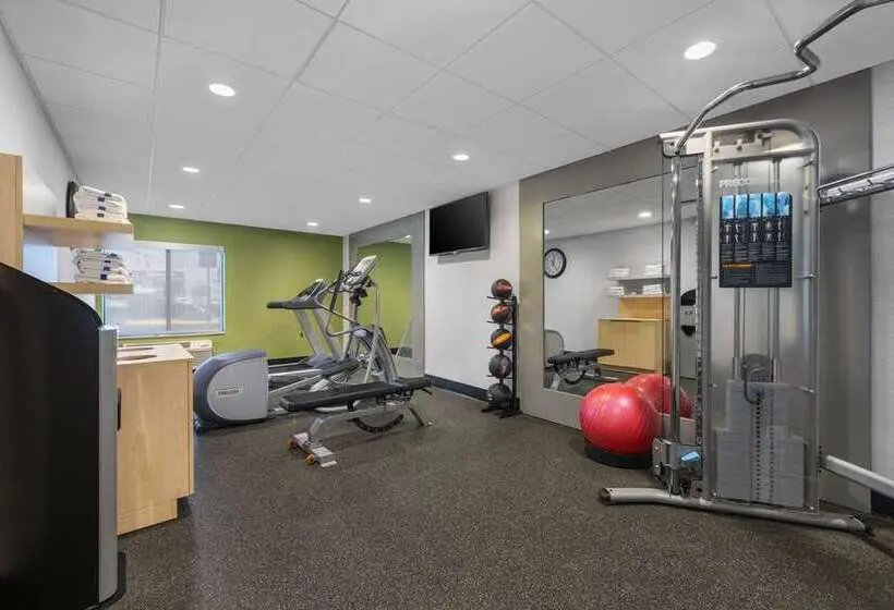Hotelli Spark By Hilton Bakersfield Central