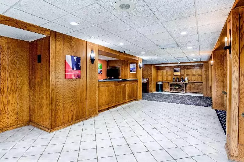 هتل Travelodge By Wyndham Roanoke