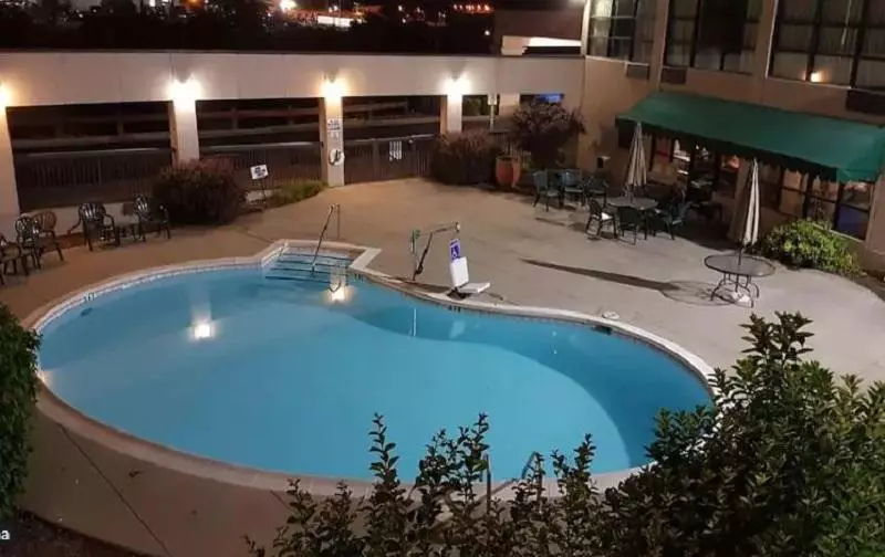 هتل Travelodge By Wyndham Roanoke