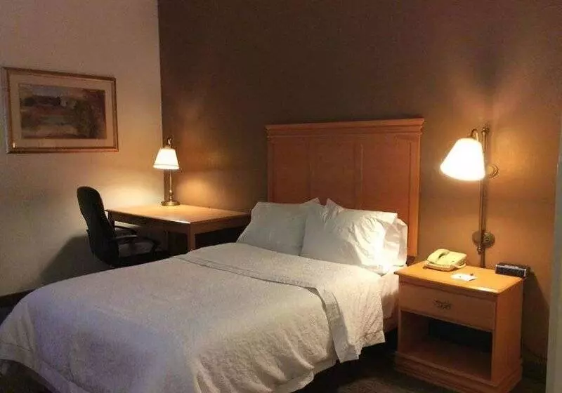 ホテル Wingate By Wyndham Goodlettsville