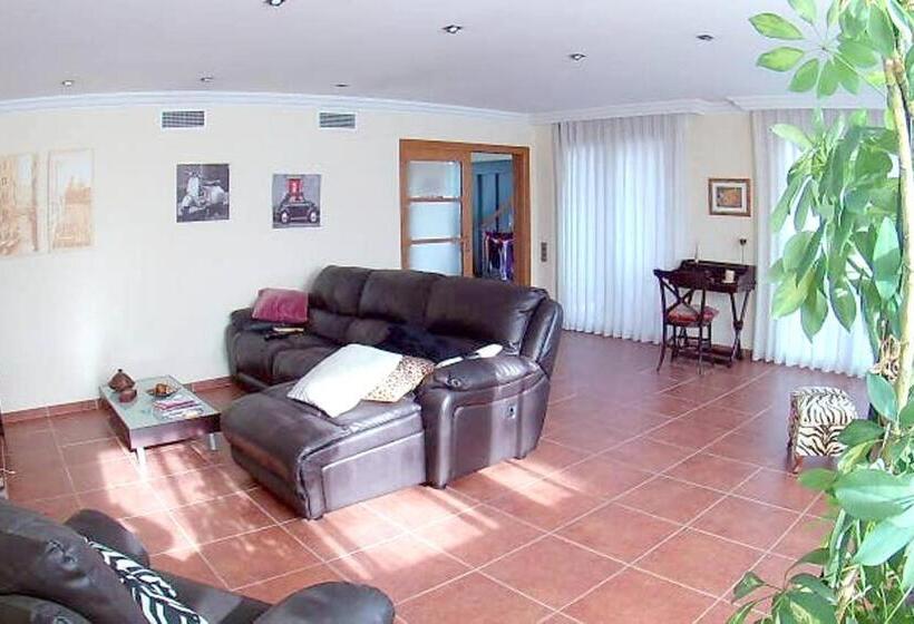3 Bedrooms House With Jacuzzi Furnished Terrace And Wifi At Benicarlo 5 Km Away From The Beach