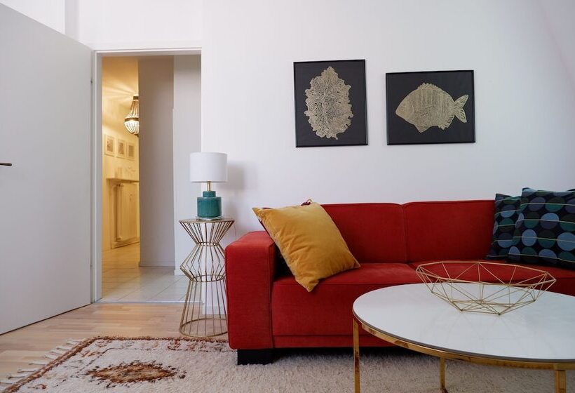 3 Zimmer Apartment In Altstadtlage