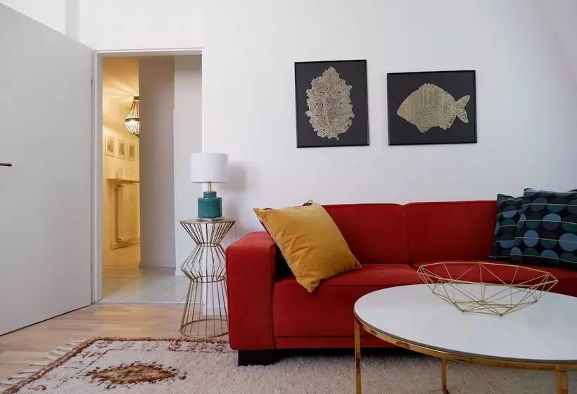 3 Zimmer Apartment In Altstadtlage