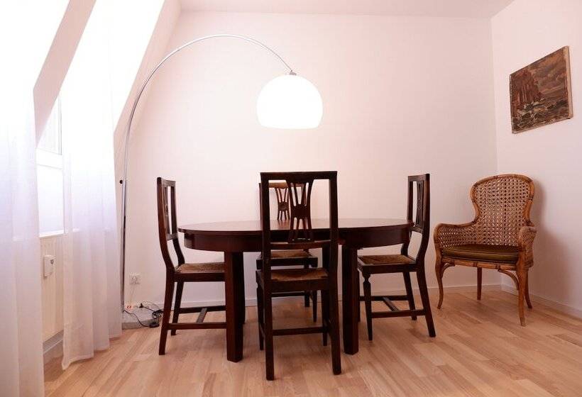 3 Zimmer Apartment In Altstadtlage