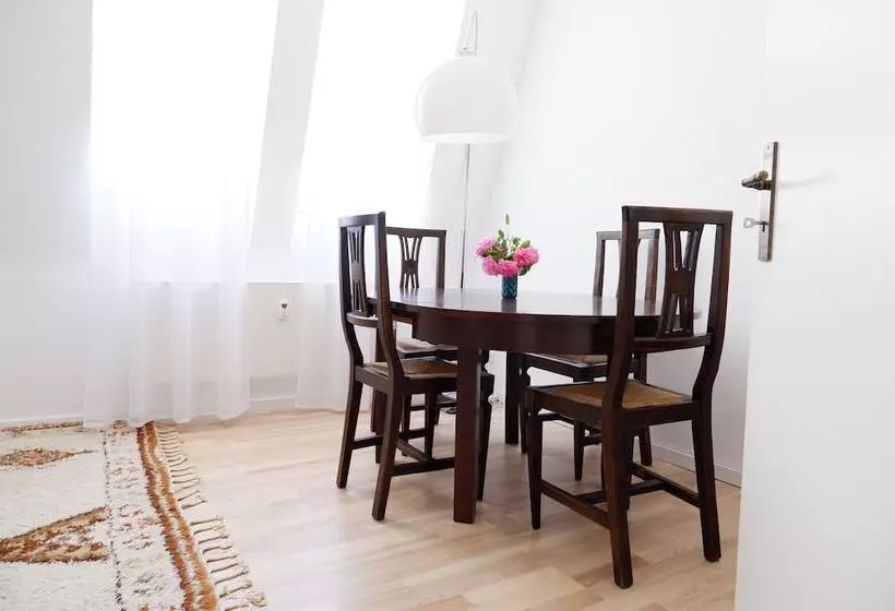 3 Zimmer Apartment In Altstadtlage