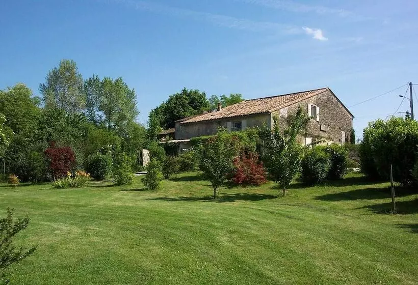 Aamiaismajoitus (B&B) La Grange De Bellefontaine