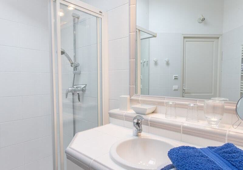 住宿加早餐  La Grange De Bellefontaine