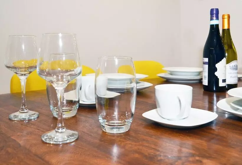 Majatalo Townhouse Plus @ London Road Stoke