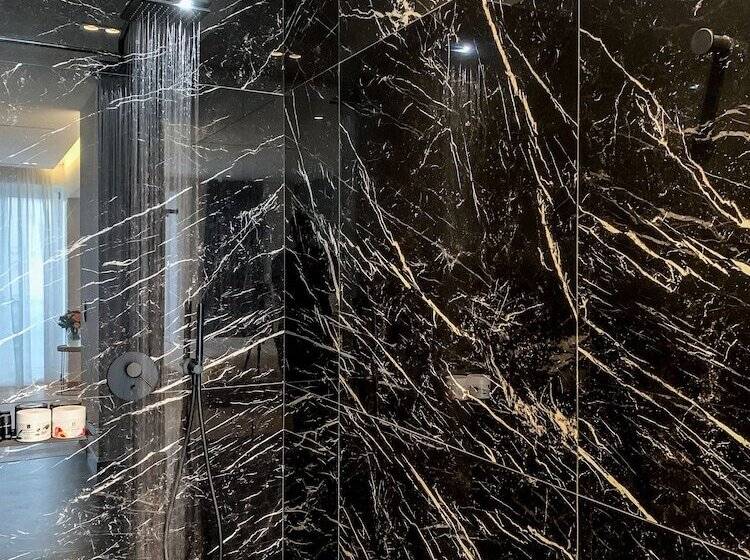 Pinacota Suites Athens