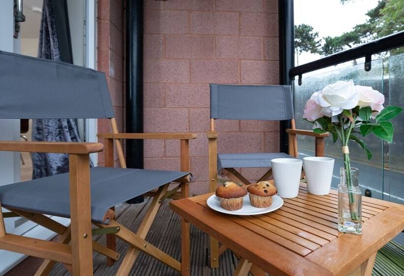 Tamar View Serviced Apartment