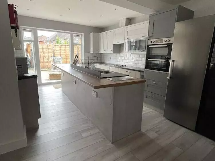 Aamiaismajoitus (B&B) Cranmore Guest House