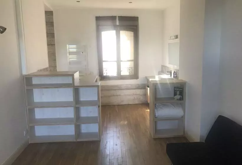 Aamiaismajoitus (B&B) Librairie Abelard