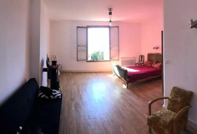 Aamiaismajoitus (B&B) Librairie Abelard