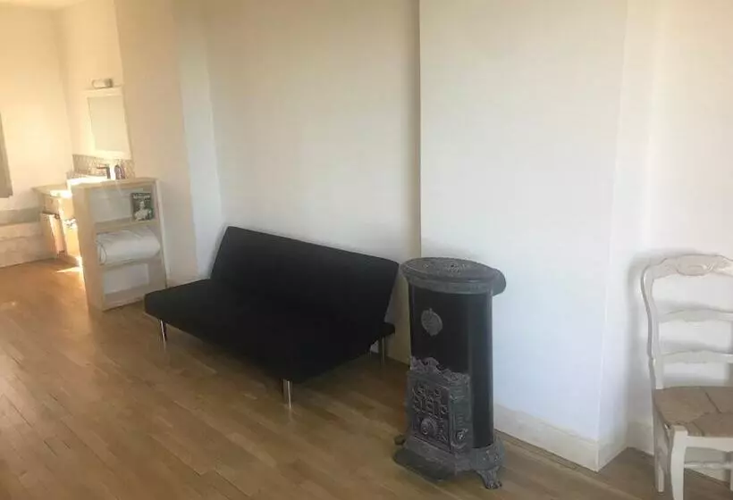 Aamiaismajoitus (B&B) Librairie Abelard