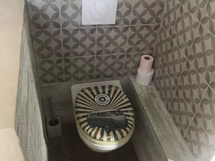 Aamiaismajoitus (B&B) Librairie Abelard