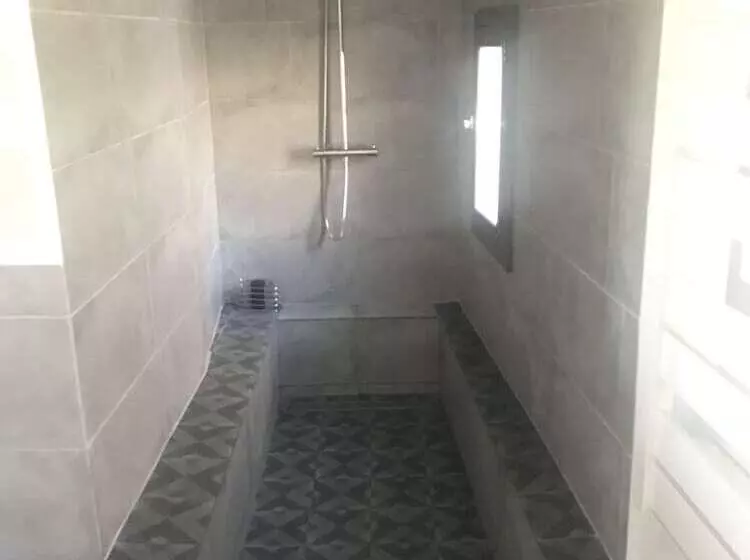 Aamiaismajoitus (B&B) Librairie Abelard