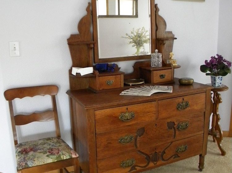 Dancing Moon Bed & Breakfast