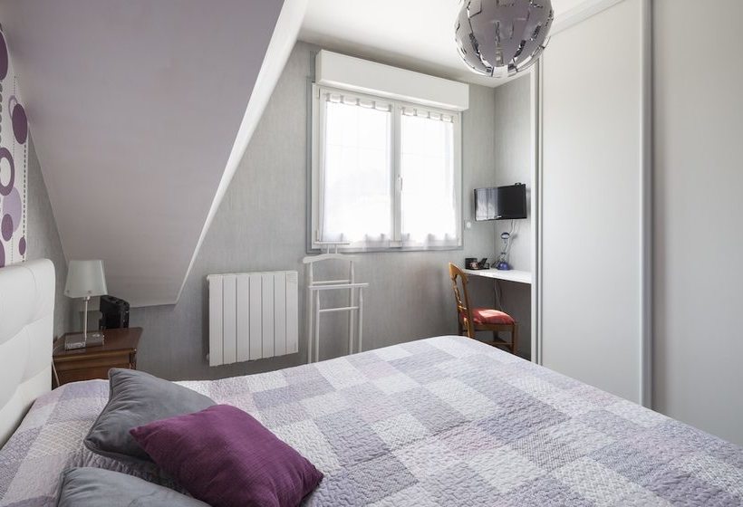 بنسيون Chez Marie Et Jean François