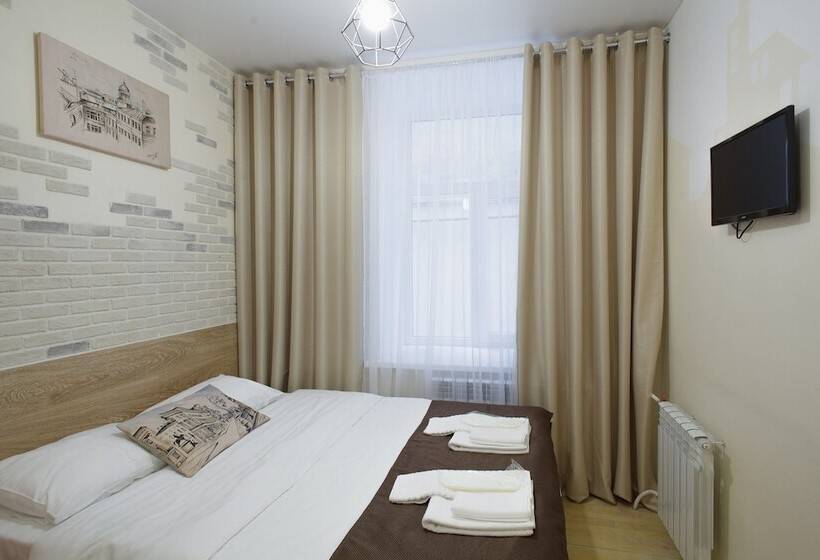 Majatalo Guesthouse Whitenight