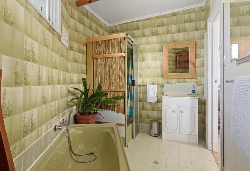 13 Scenic View Drive