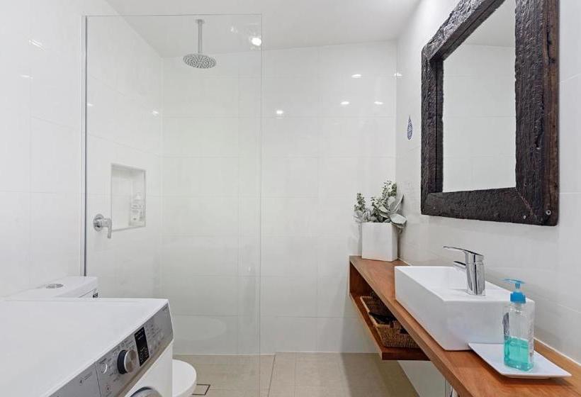 13 Scenic View Drive