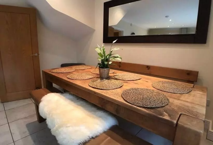 Spacious House In Jericho Oxford