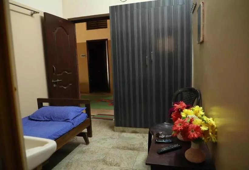 Hotelli R. Ve. R Residency